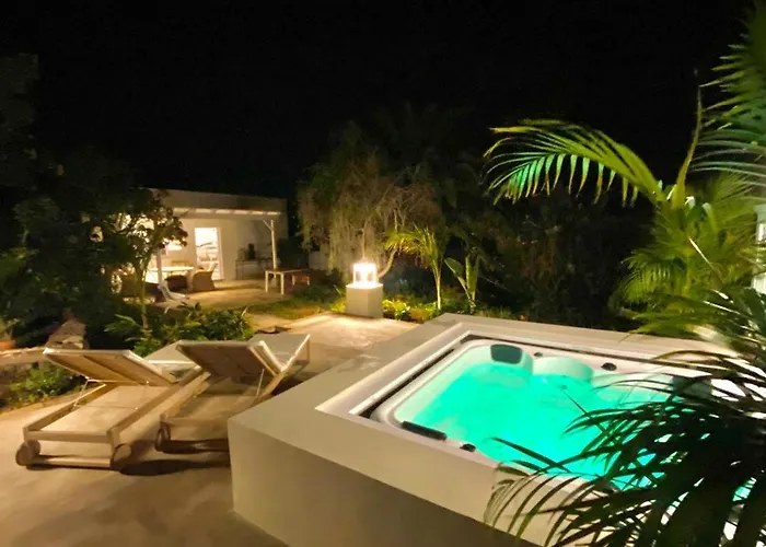 Casa Boticaria, Bonito Paraiso Privado Con Jardin Y Jacuzzi. فيلة