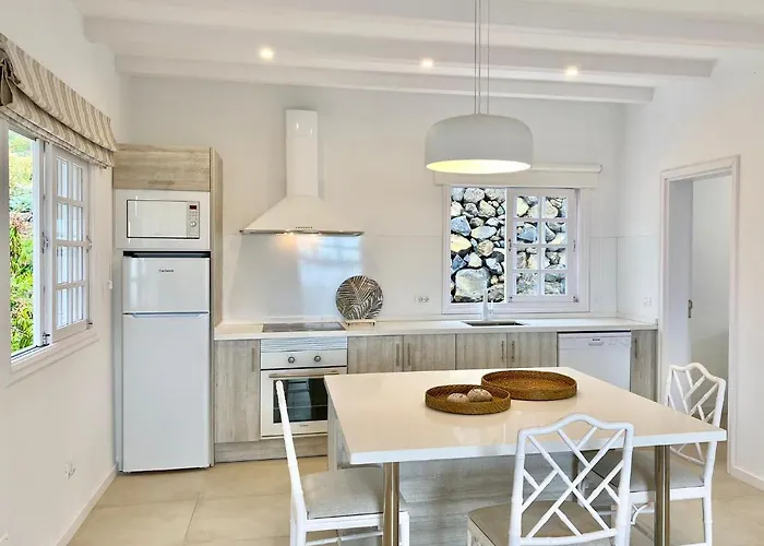 Casa Boticaria, Bonito Paraiso Privado Con Jardin Y Jacuzzi. * لا أوروتافا